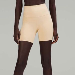 lululemon Align ™M HR Short 6" PSCO Size 8